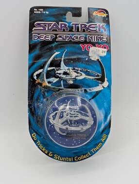 Vtg Star Trek Deep Space Nine DS9 SPACE STATION YO-YO Brand New Spectra Star '93